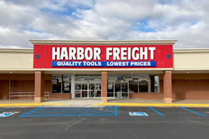 Harbor freight on sale hours today