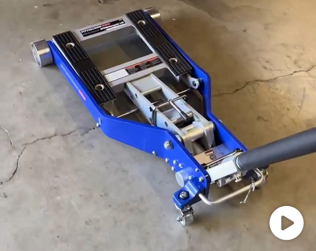 Pittsburgh 1500 lb. Aluminum ATV/Motorcycle Lift Video - Harbor